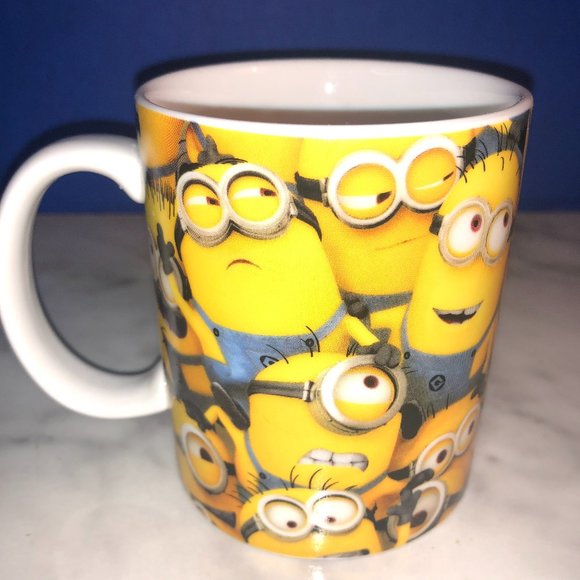 Cup Mug Universal Studios Despicable Me Minions 12209-4 Zak! Designs 2015 - Picture 1 of 6